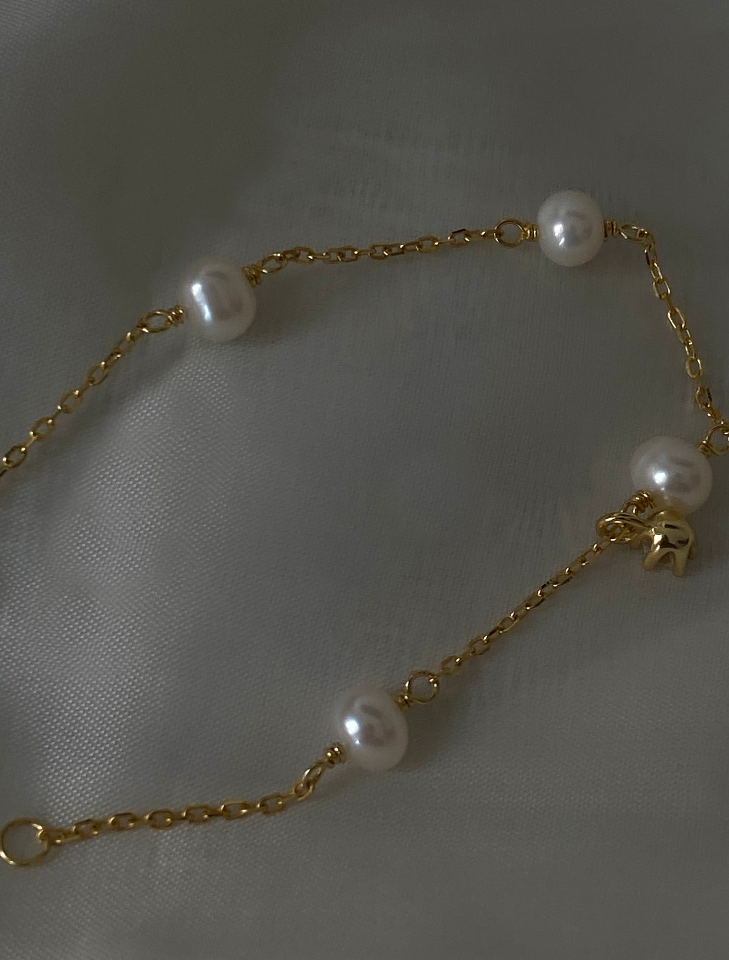 Calypso Stationed Pearl Bracelet