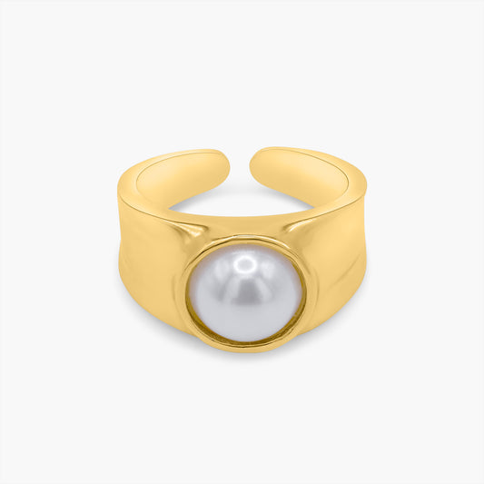 Gwyneth Chunky Pearl Ring